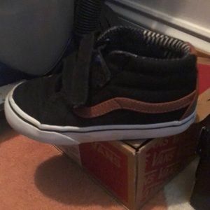 Toddler boy size 9